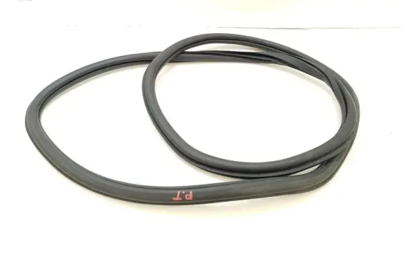 Skoda Scala Rear door rubber seal (on body) 657867368