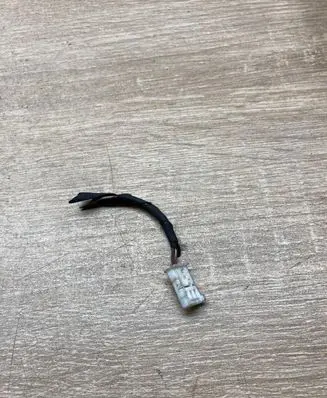BMW 3 E90 E91 Plug wire 8377066