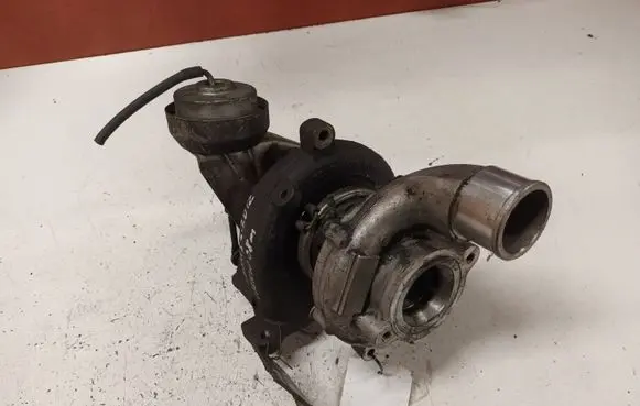 Lexus IS 220D-250-350 Turbo VB15 1720126010 06041816M