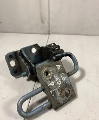 Audi A6 S6 C6 4F Front door upper hinge 8E0831412B