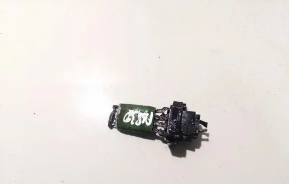 Heater blower motor/fan resistor