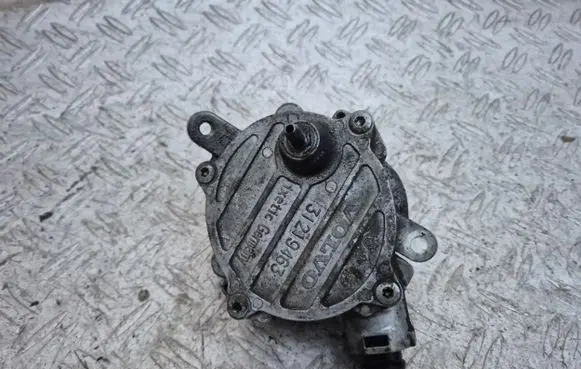 Volvo C30 Vacuum pump 31219463