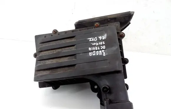 Skoda Octavia Mk3 (5E) Air filter box 5Q0129607S 5Q0129601AA