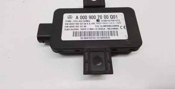 Mercedes-Benz ML W166 Tire pressure sensor A0009007000