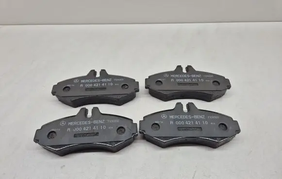 Mercedes-Benz Vito Viano W638 Brake pads (front) A0004214110