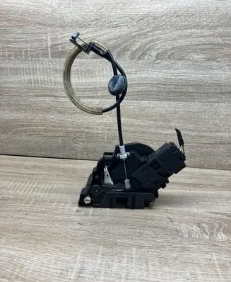 Ford Focus Rear door lock 4M5AA26413BB