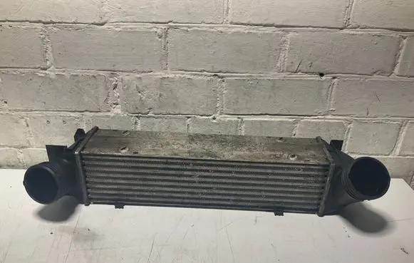 BMW 3 E92 E93 Intercooler radiator 7540035 7545367 3278876