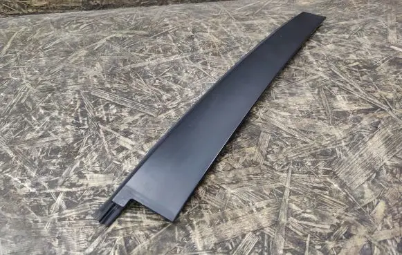 Other rear door trim element