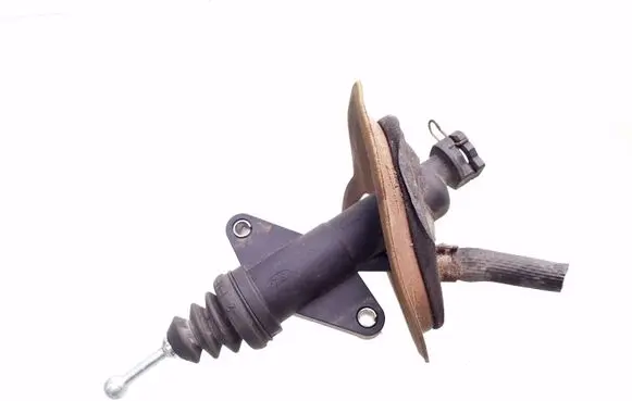Clutch slave cylinder