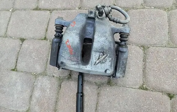 Opel Mokka B Front brake caliper 5O5P5L5E5X551039
