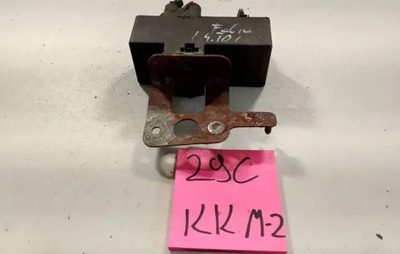 Seat Ibiza II (6k) Glow plug pre-heat relay 1JO919506M