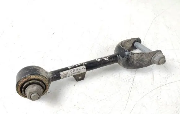 Tesla Model 3 Rear upper control arm/wishbone 104442300G