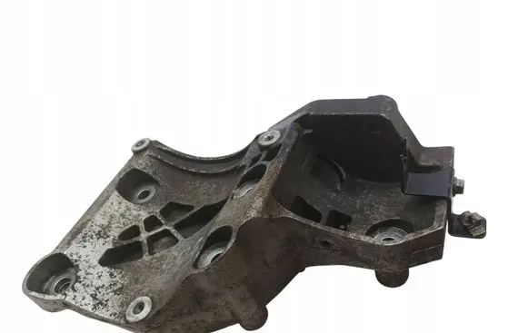 Opel Zafira C Other engine bay part