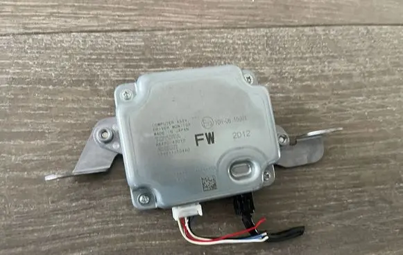 Toyota bZ4X Other devices 8647042010