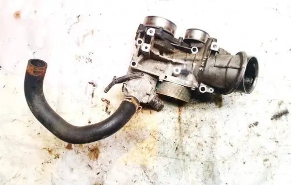 Honda Civic Oil filter cover 