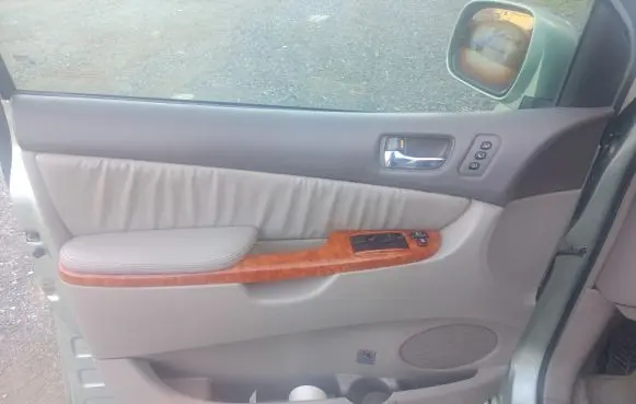 Toyota Sienna XL20 II Other switches/knobs/shifts