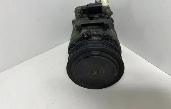 Volkswagen Touareg II Air conditioning (A/C) compressor (pump) 7P0820803D