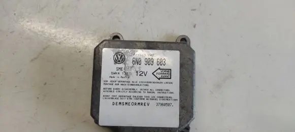 Volkswagen Golf III Airbag control unit/module 6N0909603 37960507
