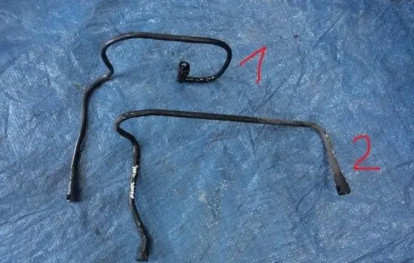 Chrysler 300 - 300C Fuel line pipe 
