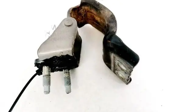 Volkswagen PASSAT B6 Tailgate/trunk/boot hinge 3C9827302B