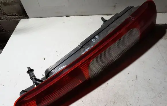 Ford C-MAX I Rear/tail lights 3M5113N411AA