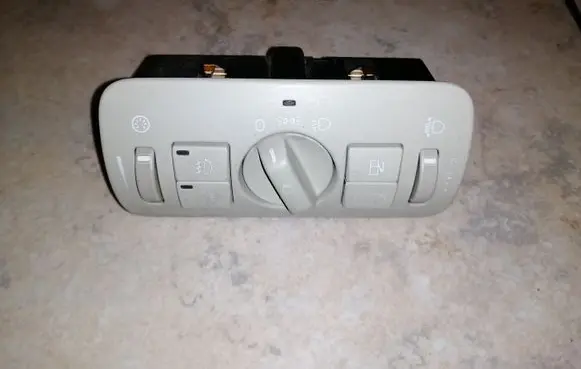 Volvo V70 Light switch 30739423