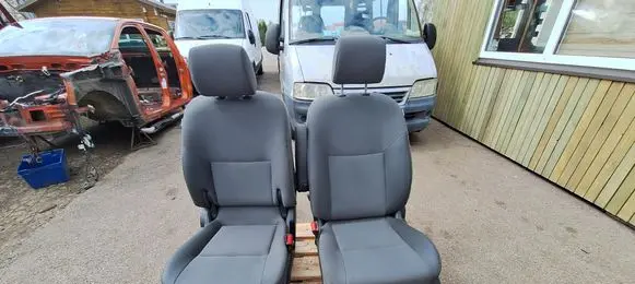 Seat set