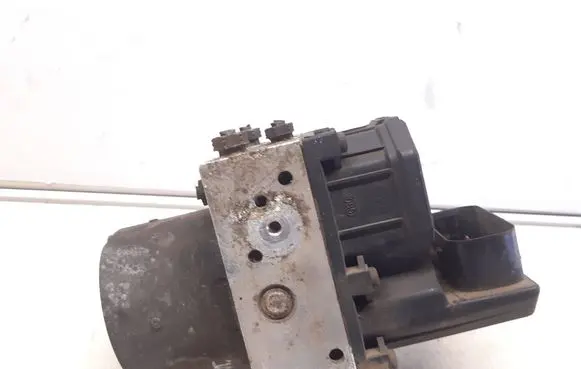 Ford Mondeo Mk III ABS Pump 0265800007 14667 291196