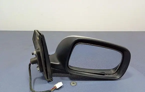 Toyota Corolla E120 E130 Front door electric wing mirror