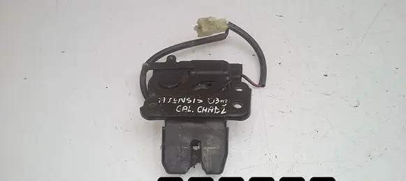 Toyota Avensis T220 Front door lock 