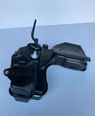 Hyundai Santa Fe AdBlue liquid reservoir 31550S1900