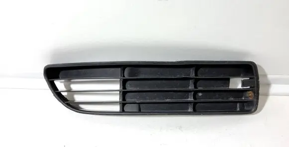Audi A4 S4 B5 8D Front bumper lower grill 8D0807346G