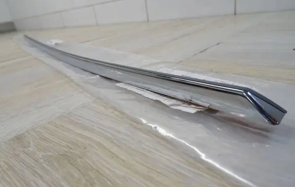 Mercedes-Benz S W223 Front door trim (molding) A2236904402