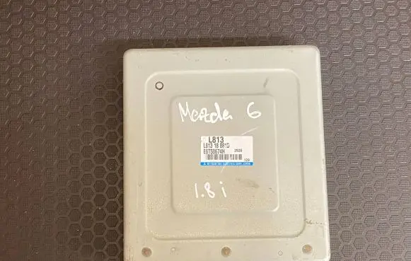 Mazda 6 Engine control unit/module L81318881D E6T50674H