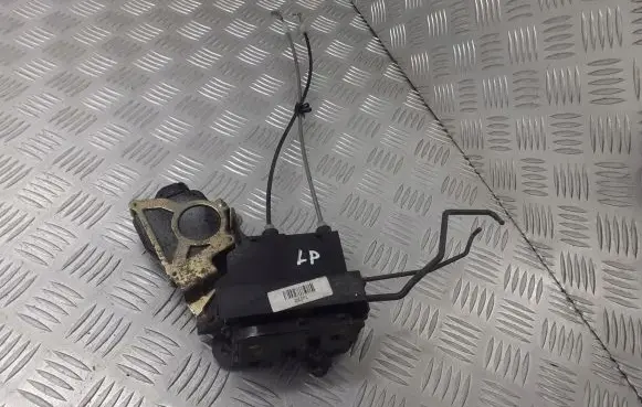 KIA Rio Front door lock