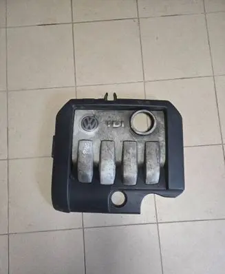 Volkswagen PASSAT B6 Engine cover (trim) 03G103925AN 03G103925