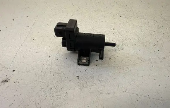 Renault Trafic II (X83) Turbo solenoid valve 8200762162