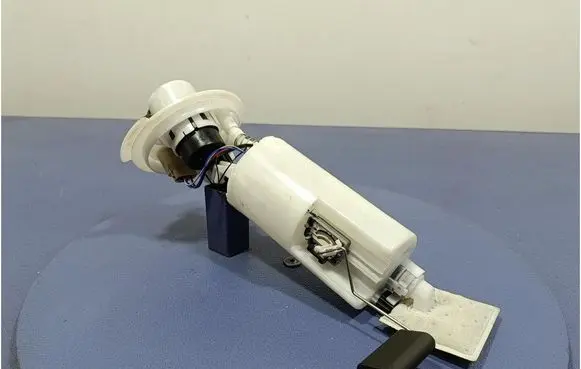 Chrysler Grand Voyager IV In-tank fuel pump 320900487