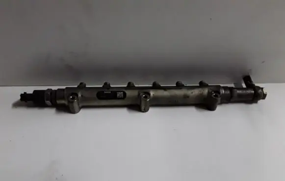 Volvo S80 Fuel main line pipe 0445215010 8658252