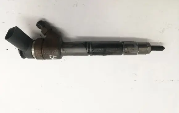 Mercedes-Benz A W169 Fuel injector A6400700787