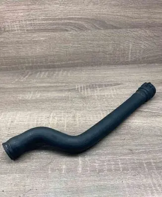 BMW 5 E39 Engine coolant pipe/hose 2247820