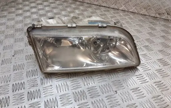 Volvo S40 Headlight/headlamp 30899683
