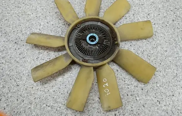 Mercedes-Benz Vito Viano W639 Viscous fan A0002006023BEHR