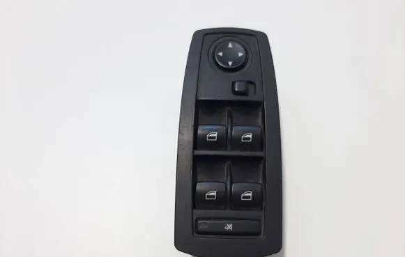 BMW X3 E83 Electric window control switch 3411746 1402743