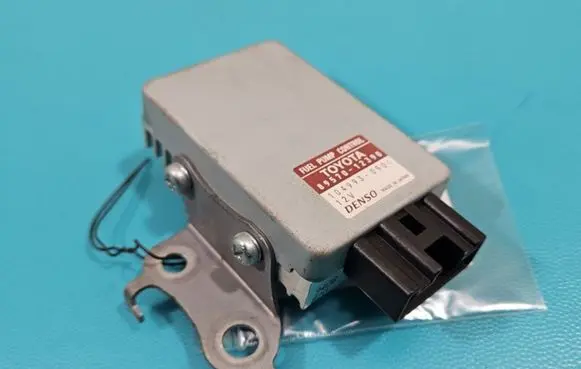 Toyota Corolla E160 E170 Central body control module 89570-12390 IMPRK1396486
