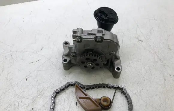 Hyundai i10 Oil pump 210413I1BMA0209