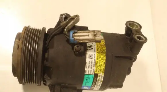 Opel Zafira B Air conditioning (A/C) compressor (pump) 13124752