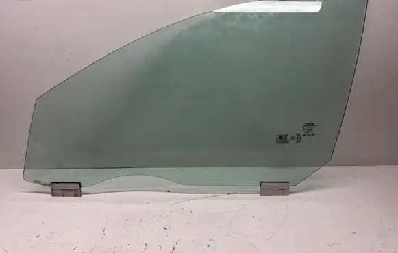 Volvo S80 Front door window glass four-door 