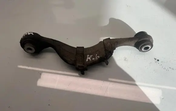 BMW 5 G30 G31 Rear upper control arm/wishbone