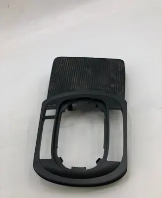 Hyundai Kona II Gear shifter surround trim plastic 84632be000